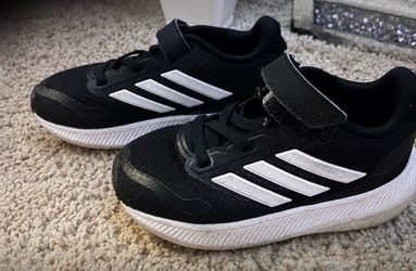 Adidas Toddlers Shoe size 9