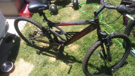 Shimano / Shwinn Mountain bike bicycle