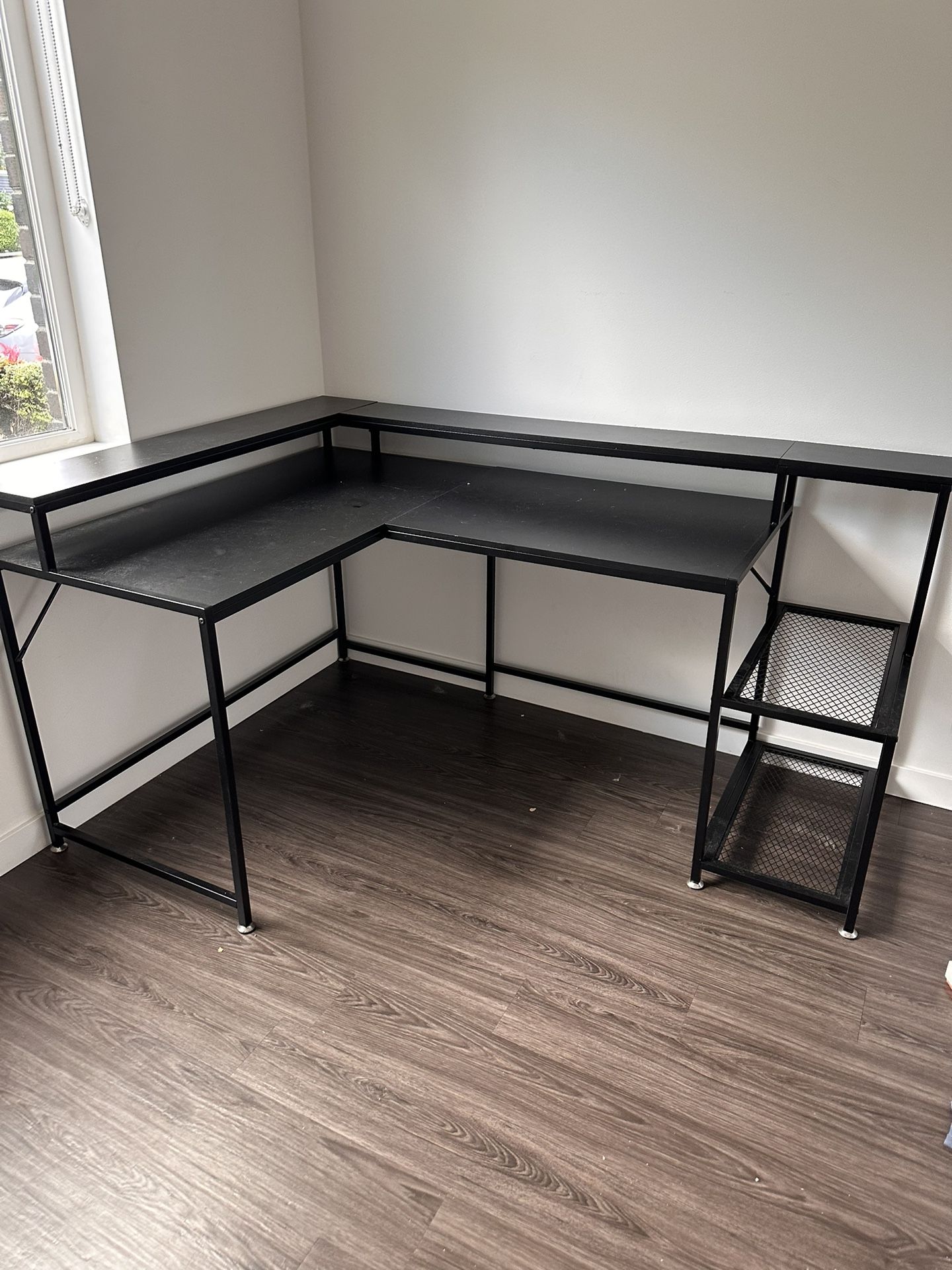 Corner Desk