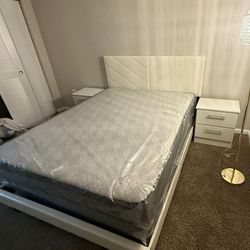 NEW BED FRAME FULL SIZE WITH MATTRESS AND BOX SPRING