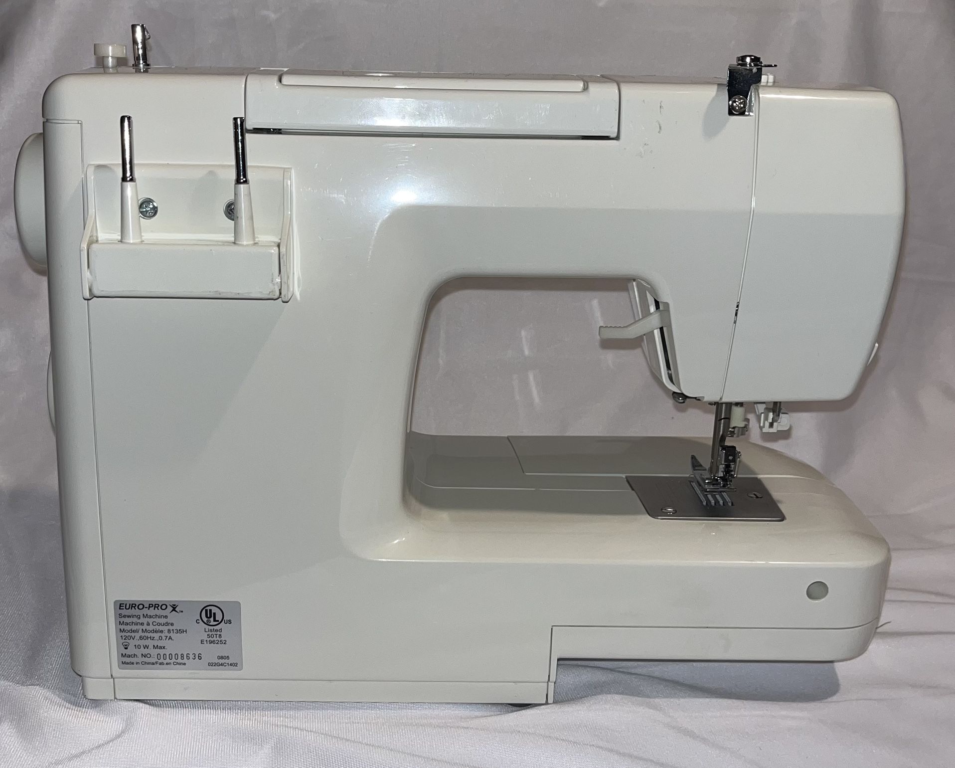 Euro-Pro X Stitch Sewing Machine w/ Foot Petal/Cord No Thread Included