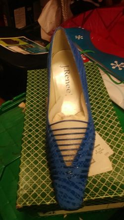 J. RENEE HEELS BRAND NEW IN BOX