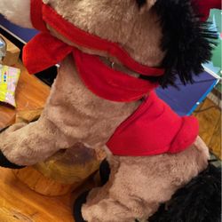 Galloping Music House