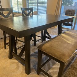 7 Seater Gray Wood Table 