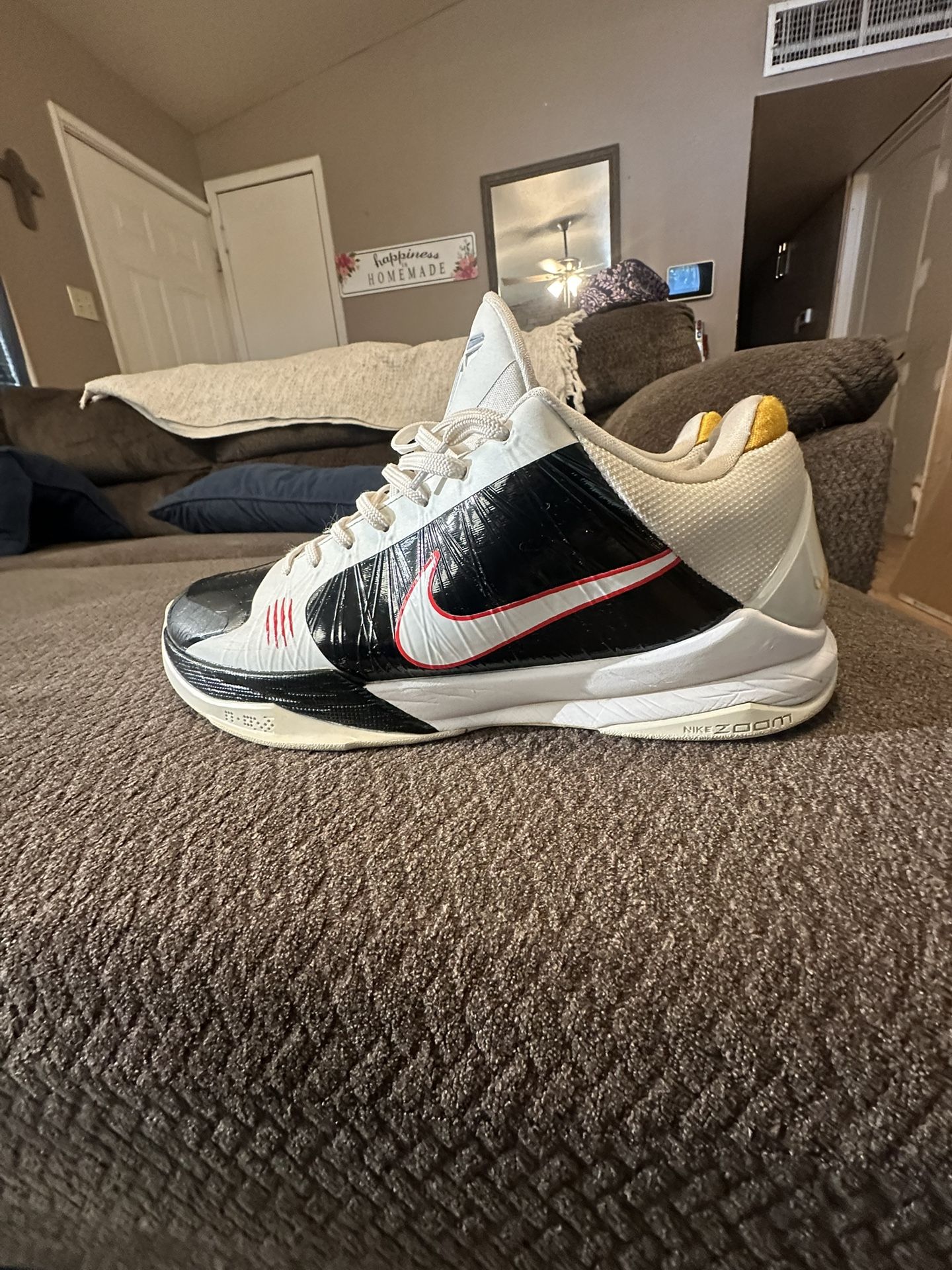 Kobe 5 Bruce Lee Alternate Sz 12