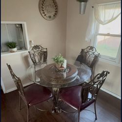 Dinning Table