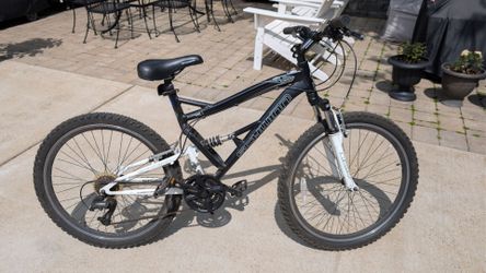 Schwinn s-25 mountain bike