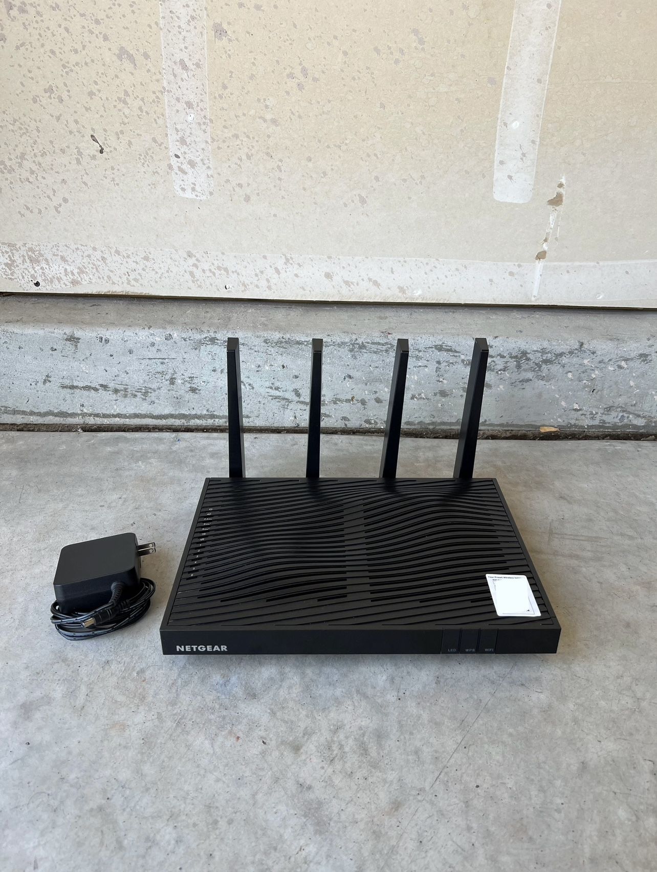 NETGEAR NIGHTHAWK X8 AC5300 R8500 Smart WiFi Router Tri-Band