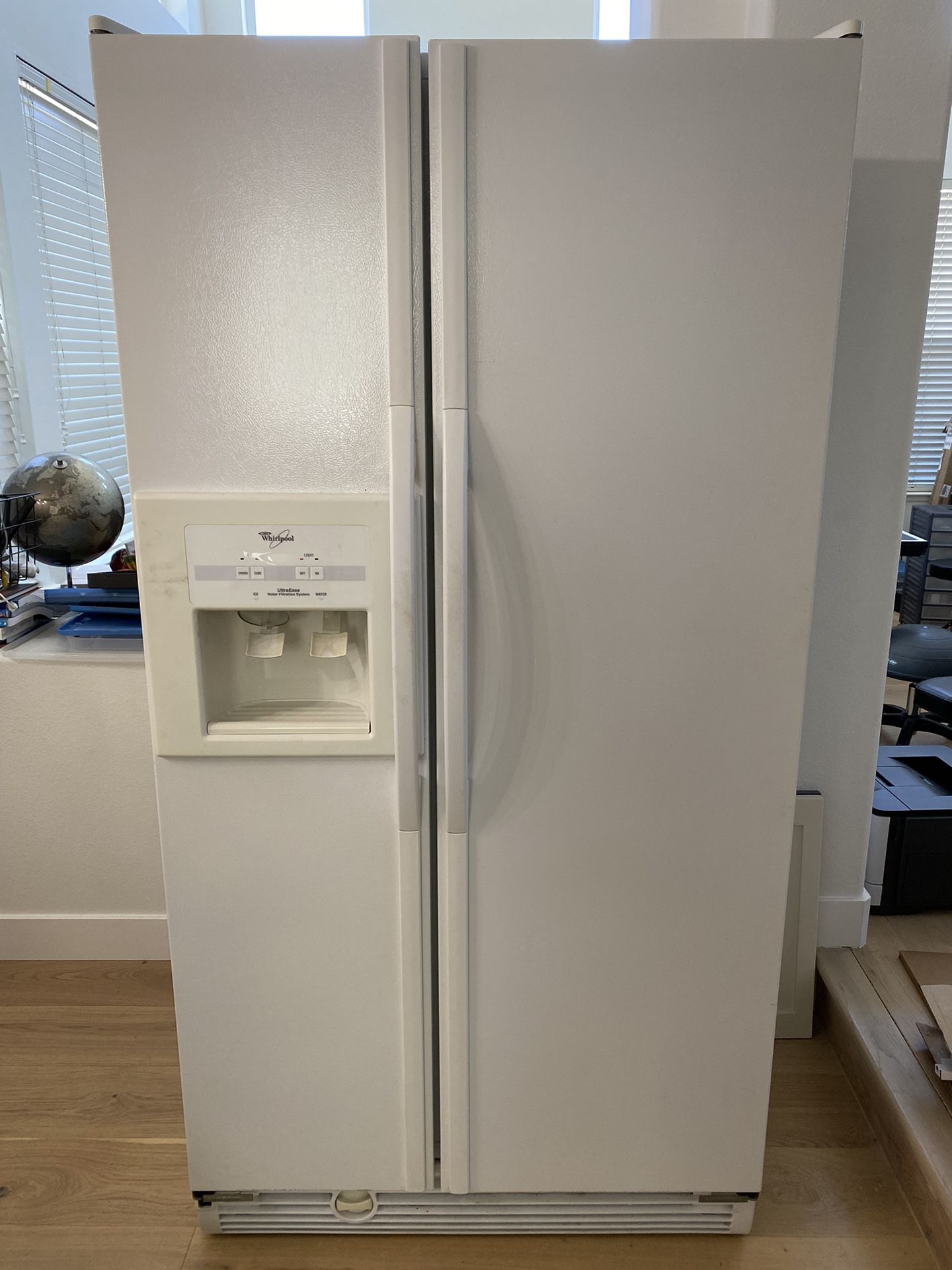 Whirlpool 25.2 Cu Ft French Door Refrigerator - White, Used