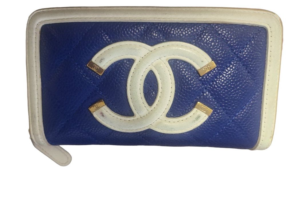 Chanel Filigree Wallet for Sale in Miami, FL - OfferUp