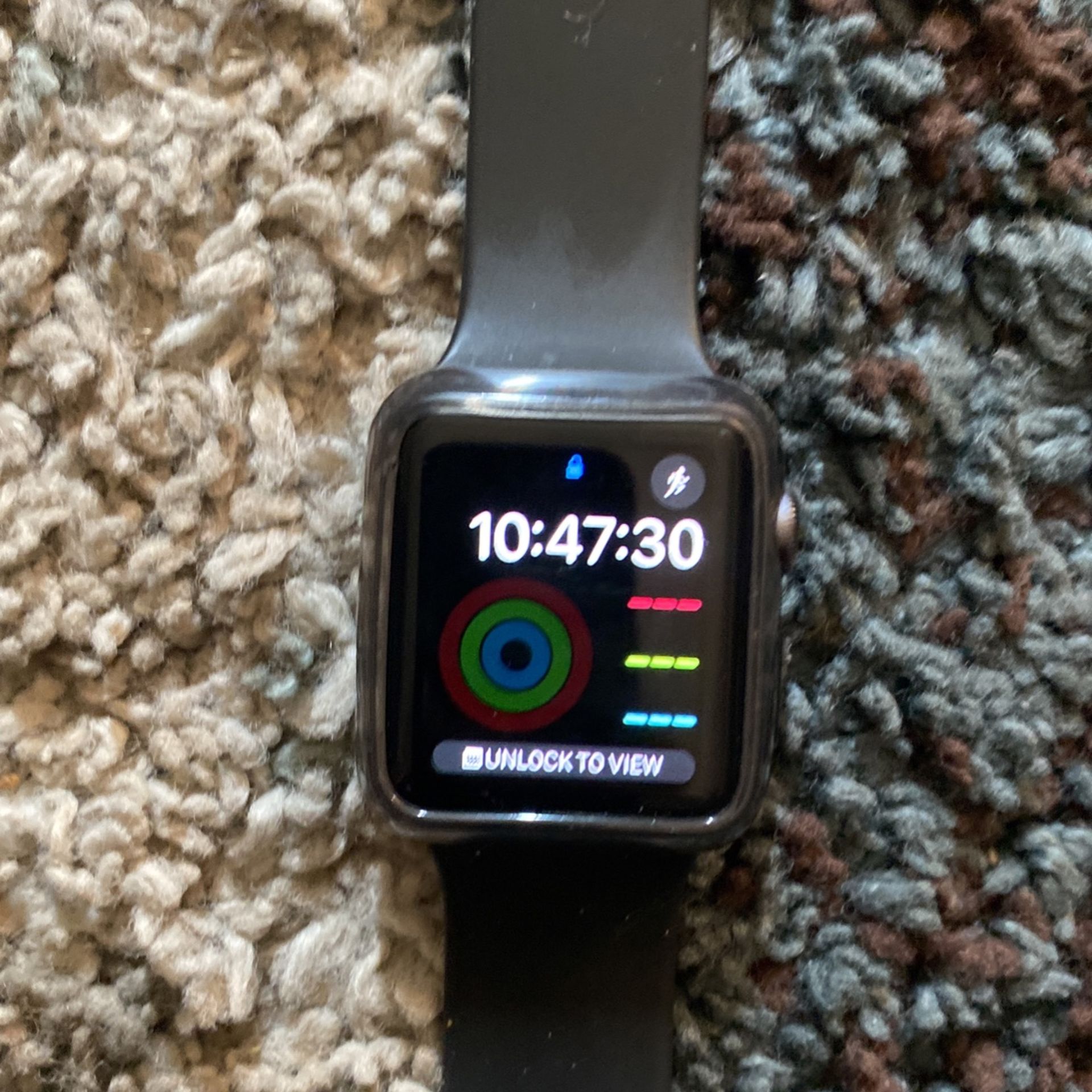 series 3 38mm running on 15.1 ios $120 or best offer need gone asap