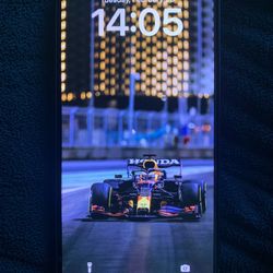 iPhone 16 Plus