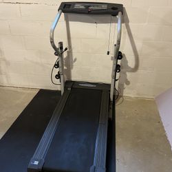 Weslo Cadence 340 CS Treadmill