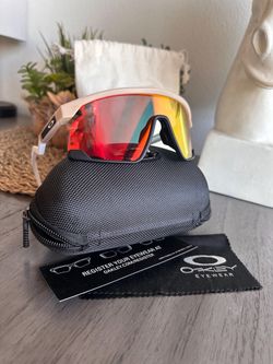 New Oakleys  Box, Pouch Cloth All Included