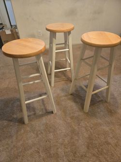 Set of 3 Wooden Bar Stools