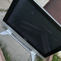 Older Model Flatscreen 