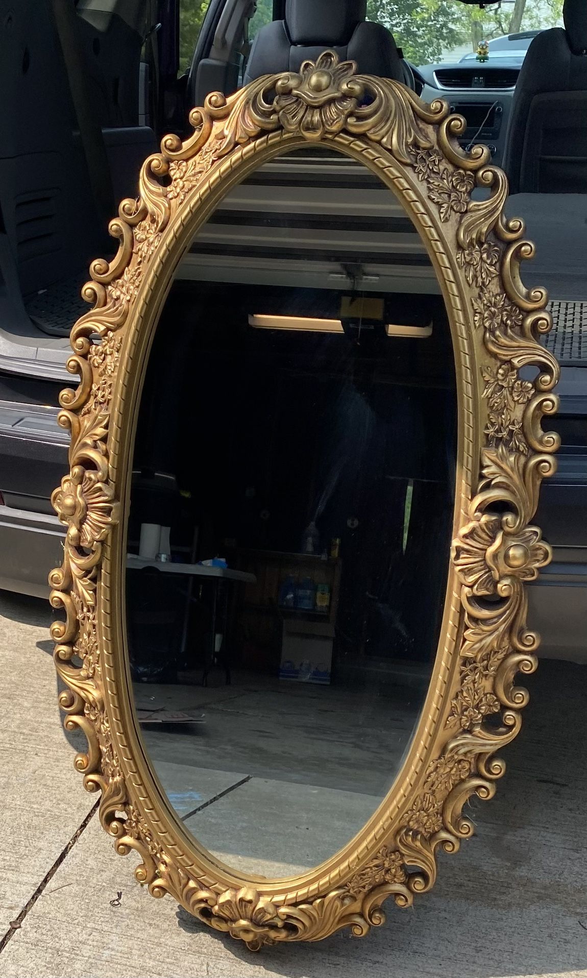 Vintage Bassett Gold Gilt Resin Ornate Oval Wall Mirror Hollywood Regency