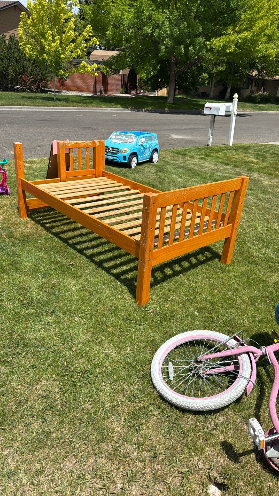 Twin Bed With Twin Clean Mattress