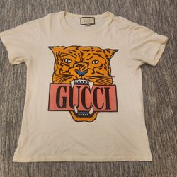 I Sell  Gucci polo shirts authentic