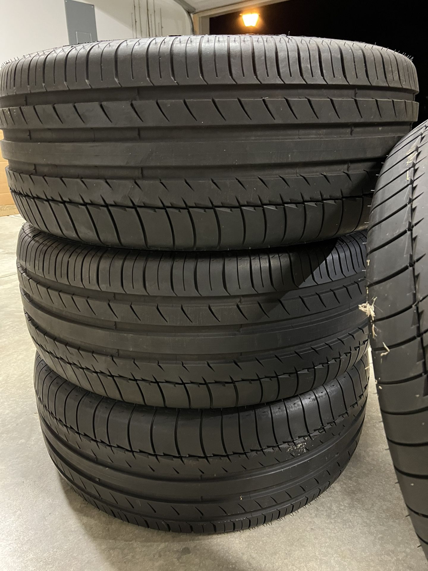 Michelin Tired 255/45 R20 101w