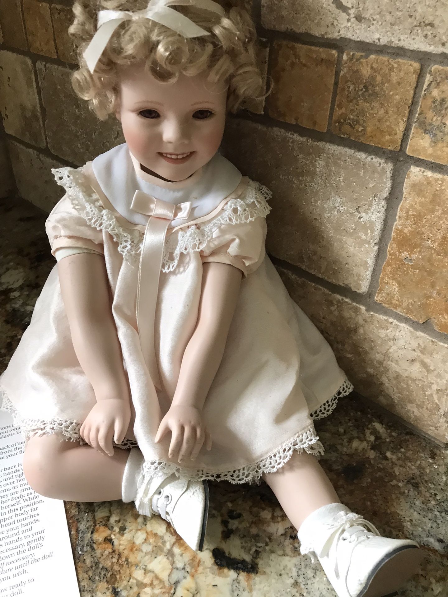 Danbury Mint Little Miss Shirley Temple Porcelain Doll Artist Elkie Hutchens Vintage