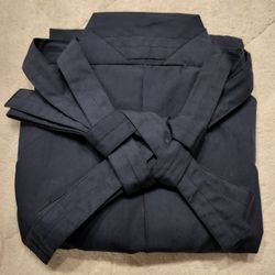Dark-blue martial arts hakama (size 24)