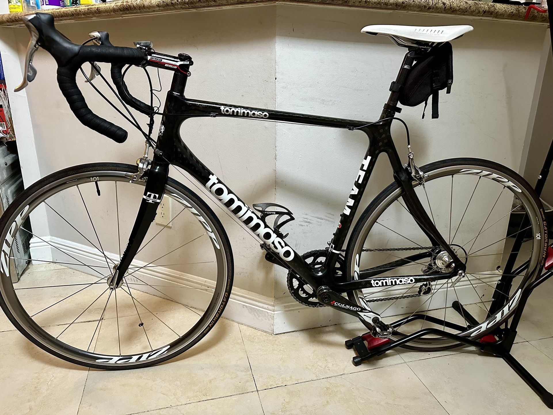 TOMMASO TEAM DURA ACE FULL CARBON ROAD BIKE + ZIPP WHEELS