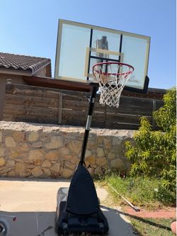 Spalding 54” Adjustable Basketball hoops