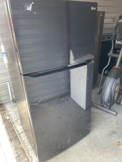 LG refrigerator