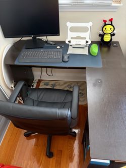 L-shaped wood desk