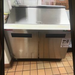 Refrigerated Prep Table