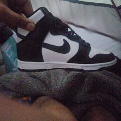 Nikes Size 7.5