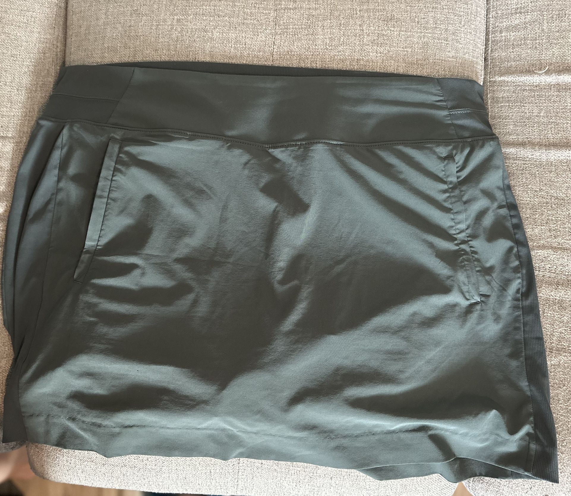 Athleta Skort Olive Green Size 22