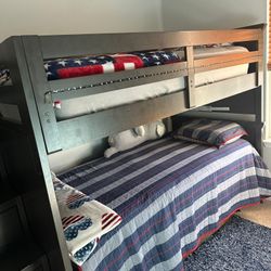 Kids Creekside 2.0 Charcoal Twin/Twin Step Bunk Bed