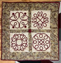 Beautiful Handmade Appliqué Quilt / Wall Hanging