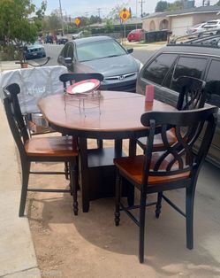 5- piece dining table