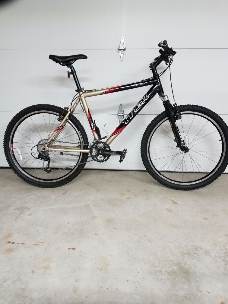 Trek 4500