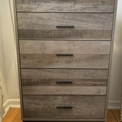 5 Drawer Dresser