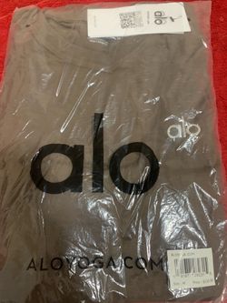Alo Yoga brown short set