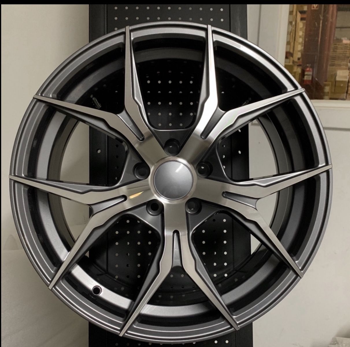 🔥🔥🔥20 inch in stock!🔥🔥🔥(only 50 down payment / no credit needed )