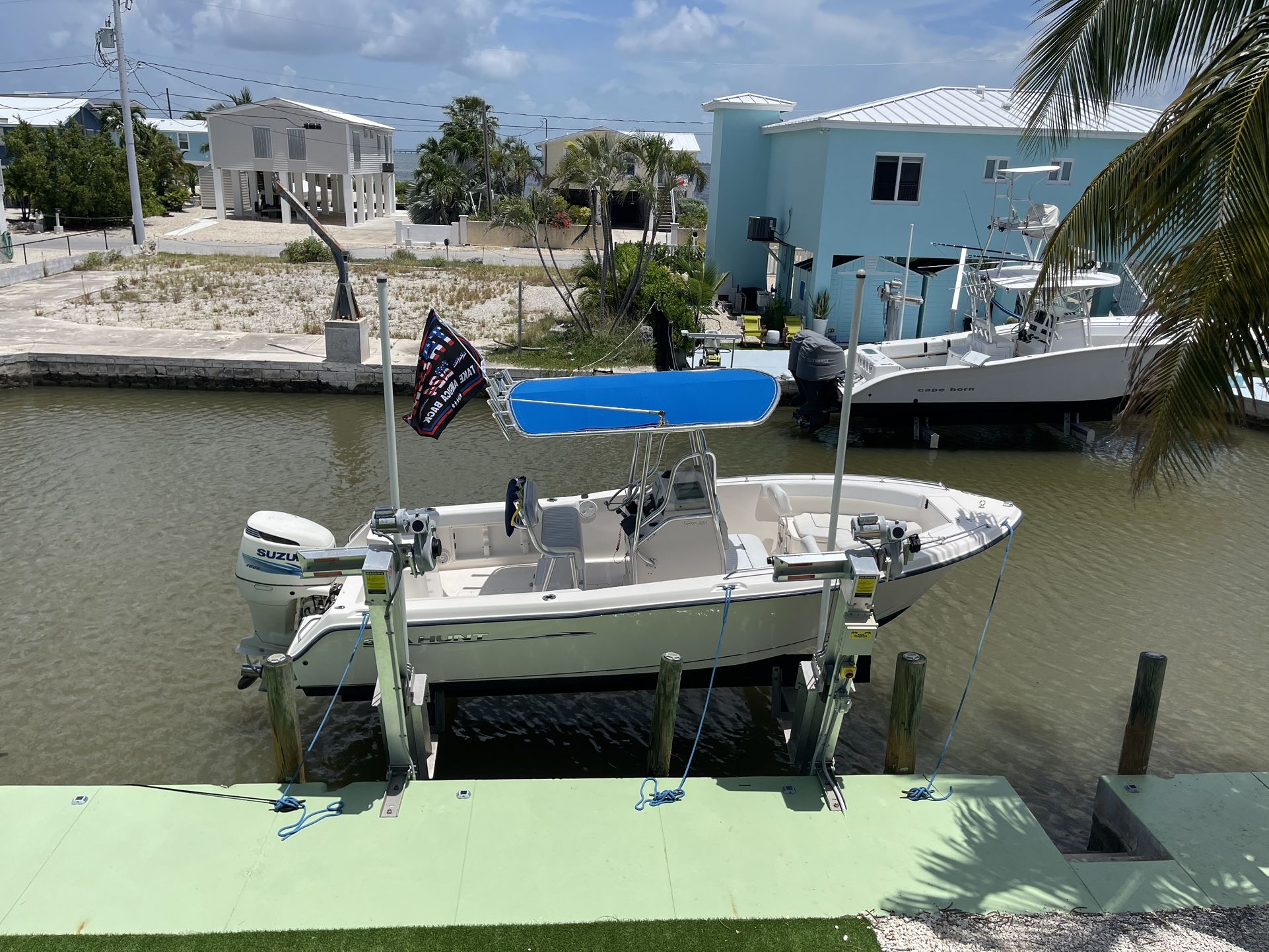 2006 Sea Hunt Tritón 220