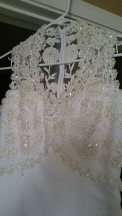 Size 4 wedding dress.