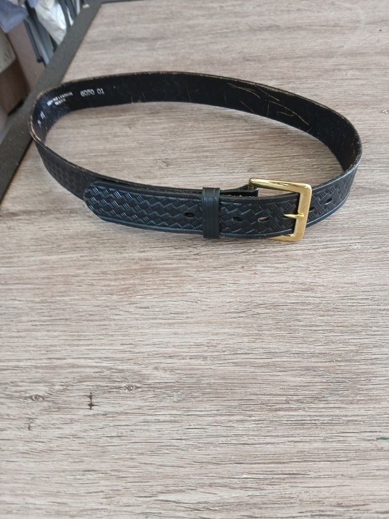 Black Basketweave Leather Belt Size 34