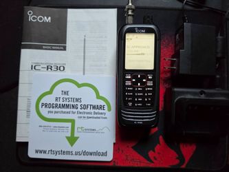 Icom IC-R30 Wideband Receiver "OOS and Mint Condition" Read the whole Ad!!
