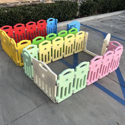 New In Box $55 Each 14 Panel Toddler Safety Fence Playpen 2 Styles Can Join Multiple Sets Together 