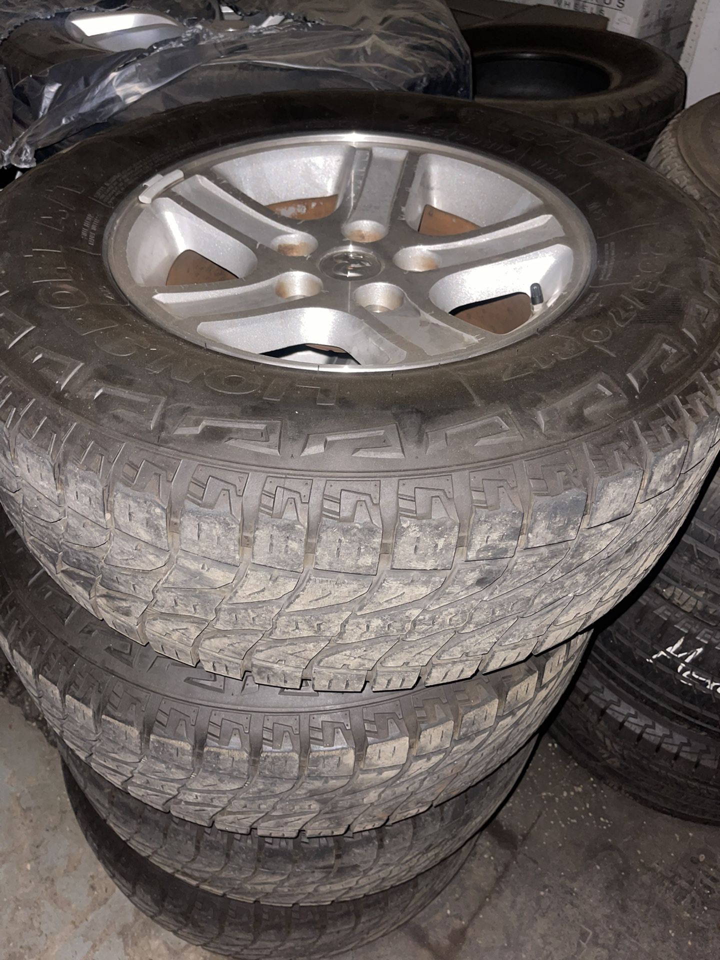 Dodge Ram 1500 Wheels And Tires 265/65R17