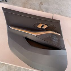 BMW 330i 2026 Rear left Door Trim Panel