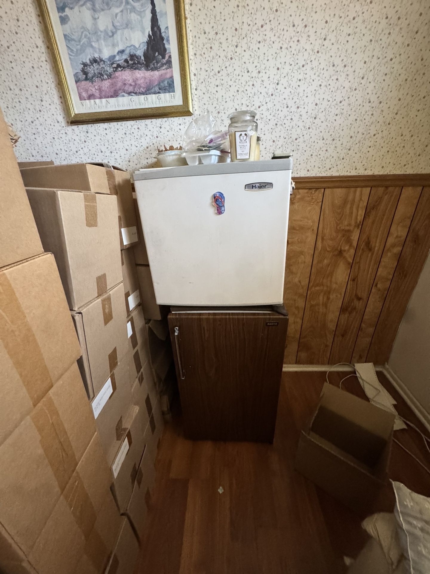 Mini Fridge 