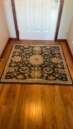 Traditional Area Rug – Blue & Beige Floral Design