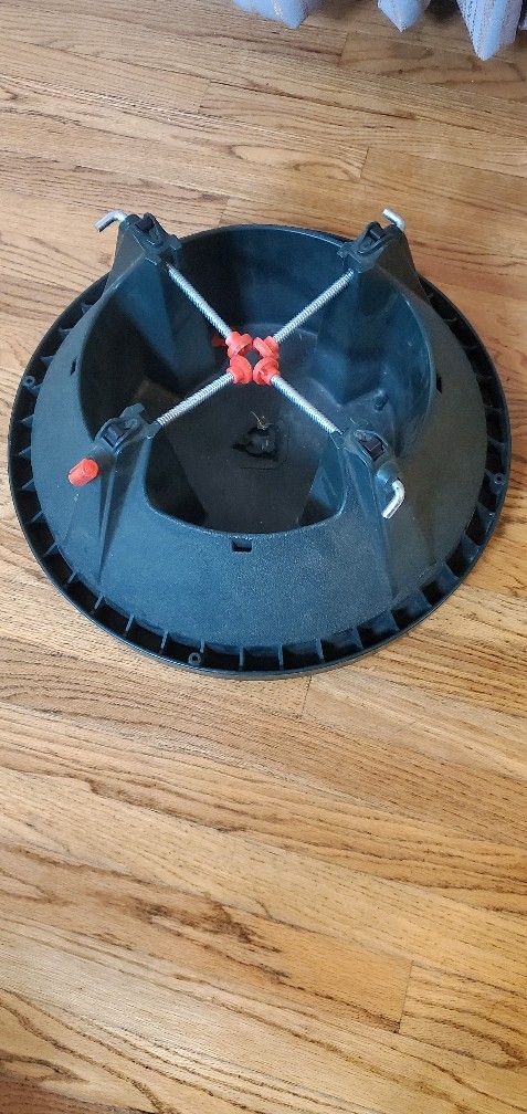 Tree Stand - For 7 Feet Tall Christmas Trees